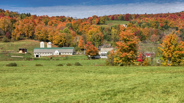 beautiful-generic-dairy-farm-in-vermont-usa-2026